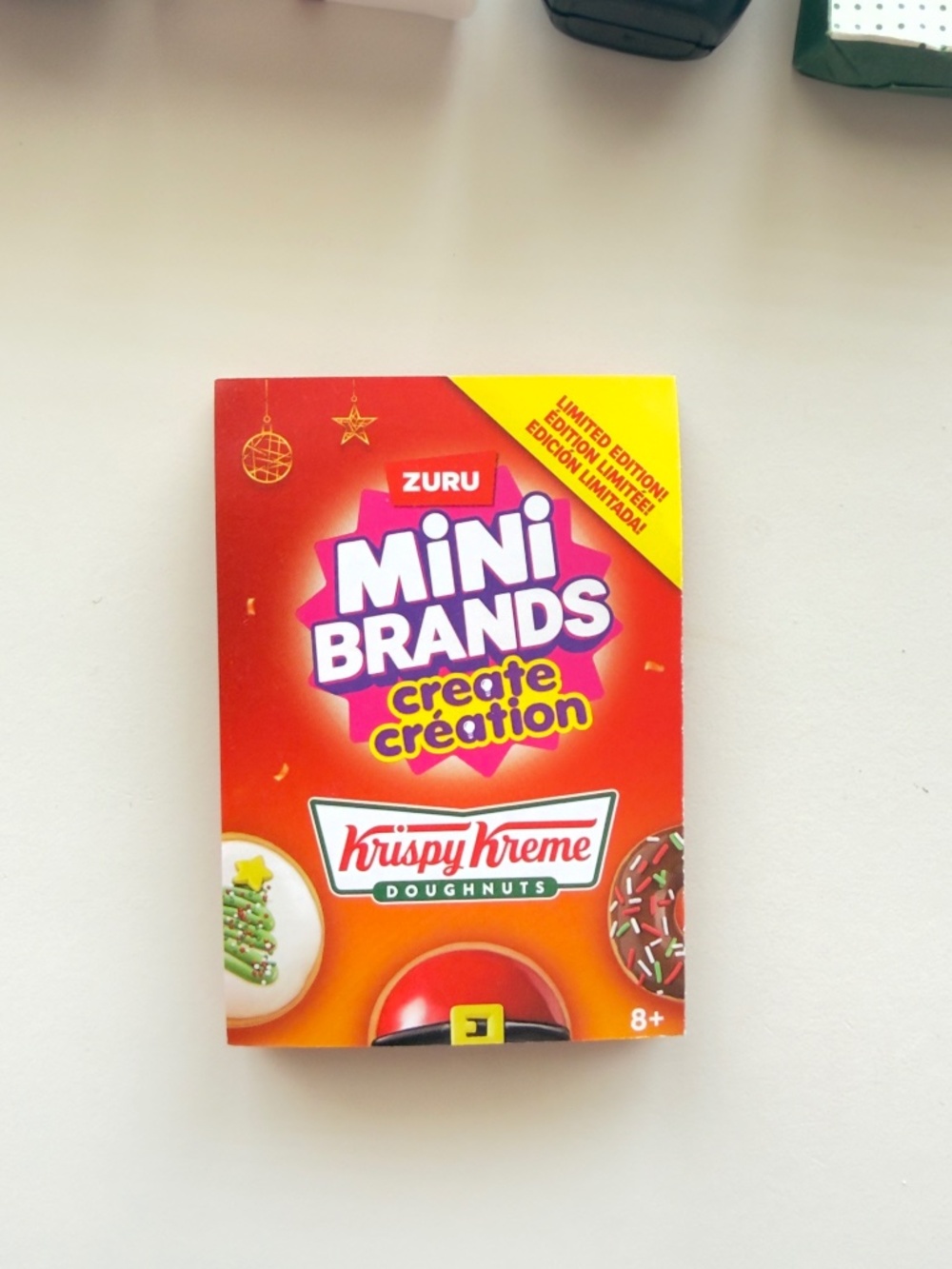 ZURU MINI BRANDS : LIMITED EDITION HOLIDAY KRISPY KREME RESIN SET🎄🍩☕️❤️
